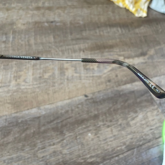 NWT Bottega Veneta sunglasses with case - Picture 5 of 9